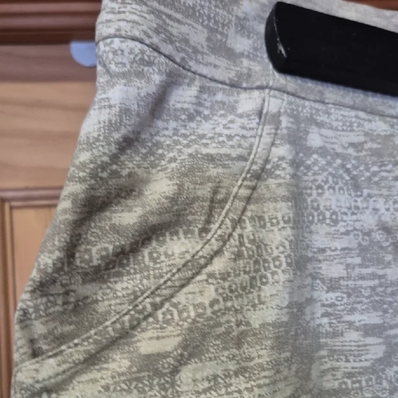 Columbia Neutral Patterned Mini Skort - Picture 2 of 7